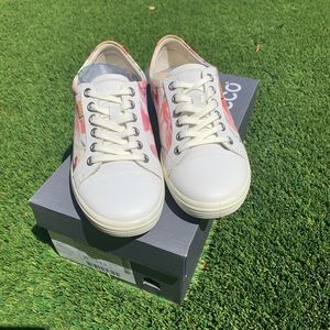 🌸 Ladies ECCO Soft 7 🌺